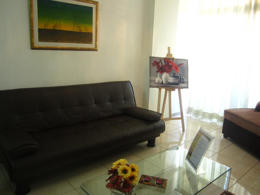 Marina Apartments 211 Larnaca Oda fotoğraf