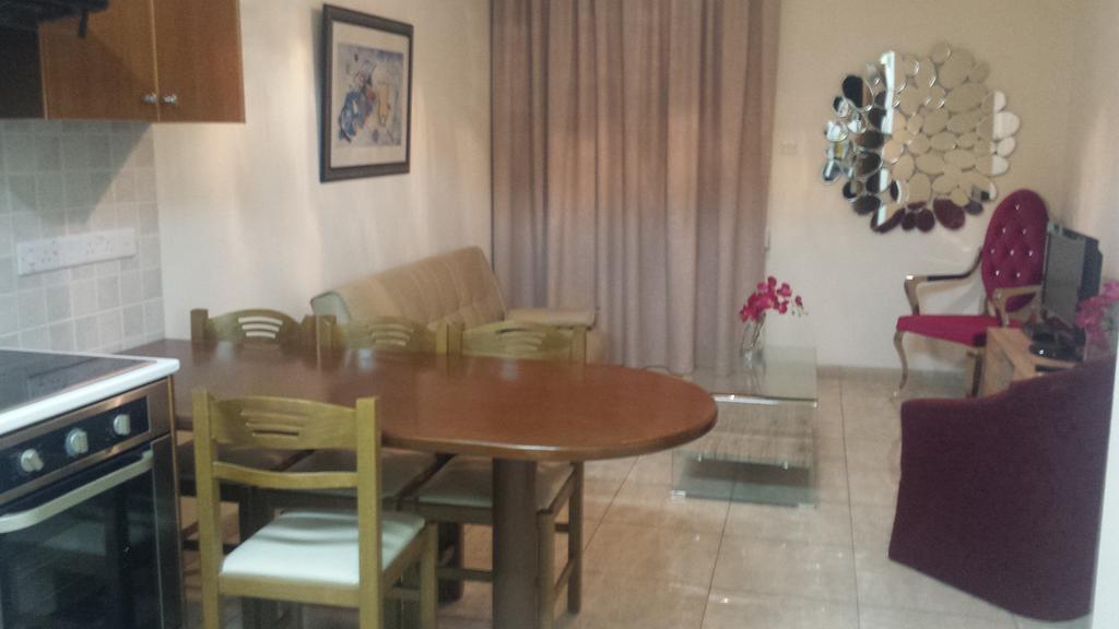 Marina Apartments 211 Larnaca Dış mekan fotoğraf