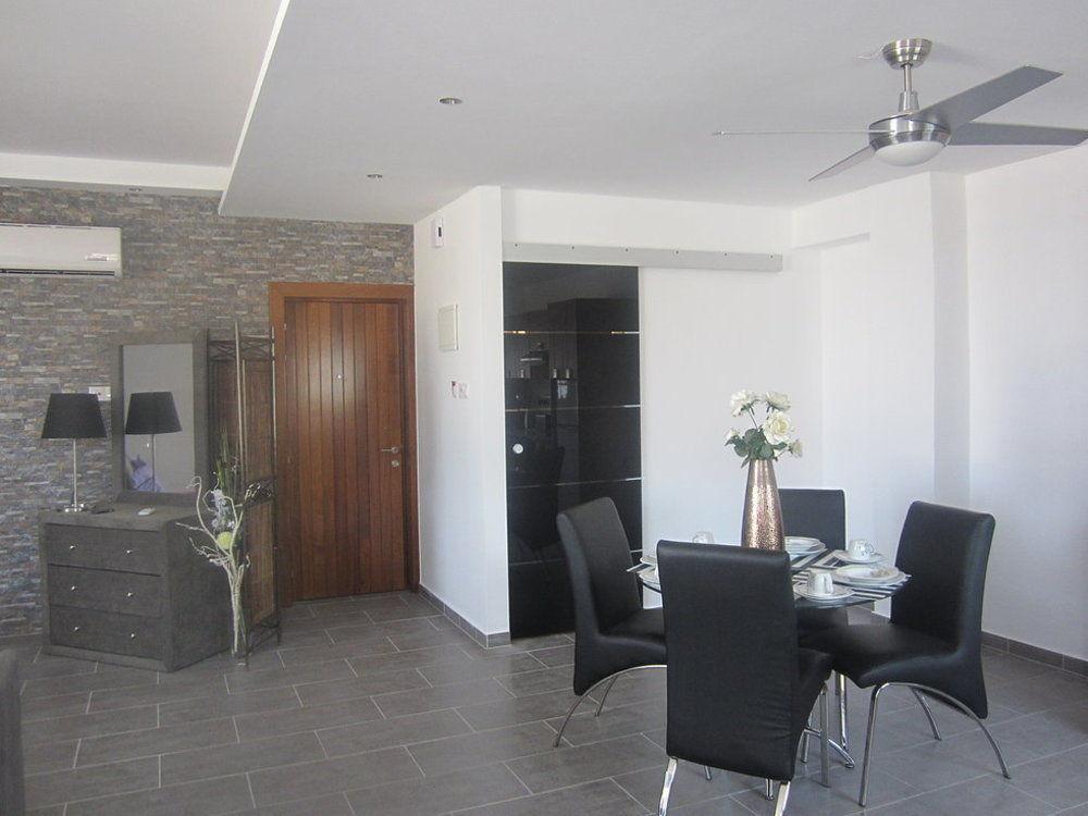 Marina Apartments 211 Larnaca Dış mekan fotoğraf