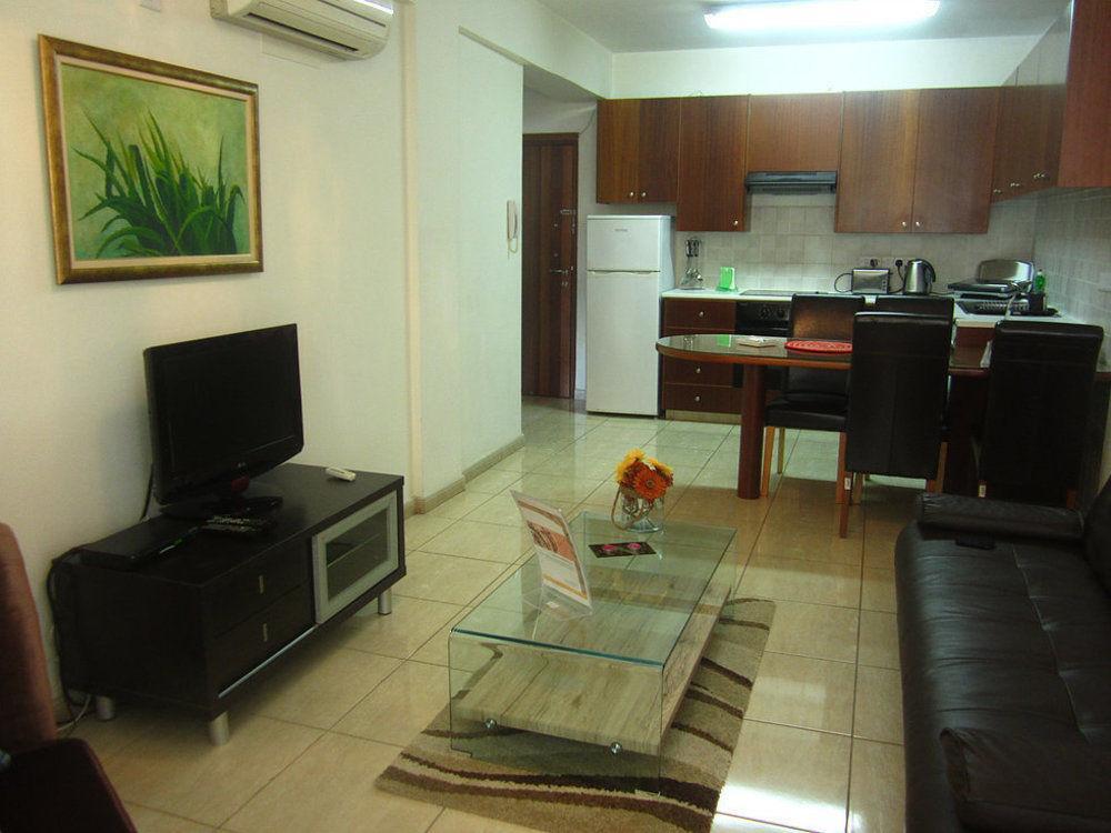 Marina Apartments 211 Larnaca Dış mekan fotoğraf