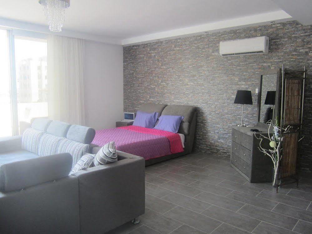Marina Apartments 211 Larnaca Dış mekan fotoğraf