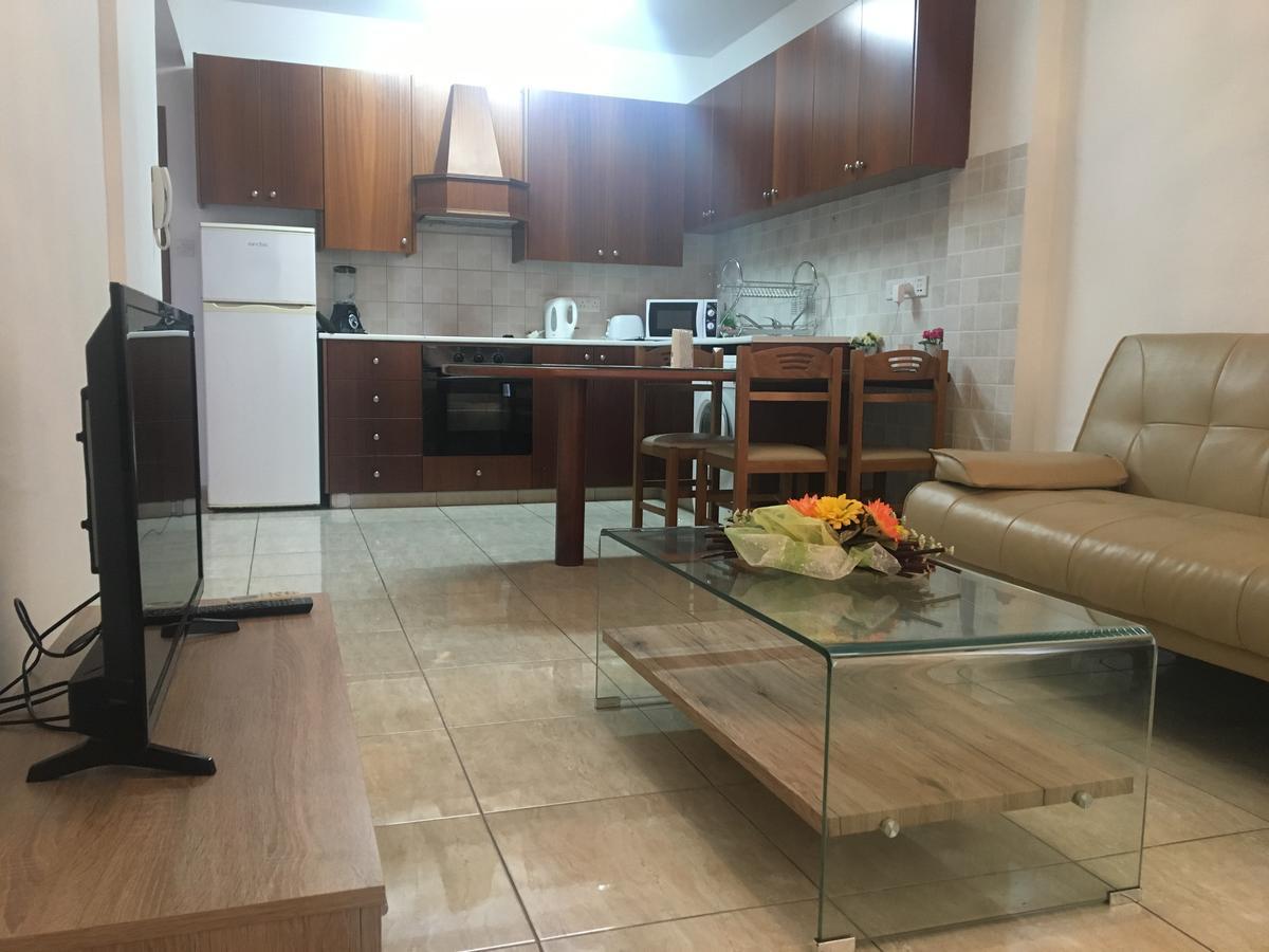 Marina Apartments 211 Larnaca Dış mekan fotoğraf